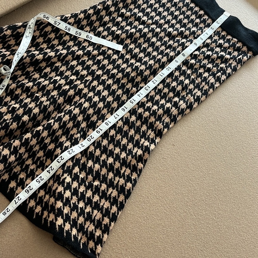 ANN TAYLOR HOUNDSTOOTH TRUMPET SWEATER SKIRT - XS - Picture 10 of 11